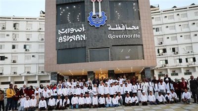 أطفال المحافظات الحدودية يزورون المشروعات القومية والتنموية في أسوان 