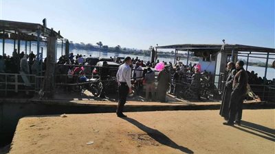 حملات تفتيشية على المعديات النيلية ببعض قرى ديرمواس بالمنيا