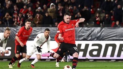 بالرغم من الهزيمة بثلاثية.. تأهل الميلان لدور 16 في الدوري الأوروبي