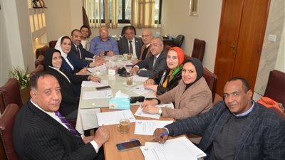 مجلس نقابة أطباء الاسكندرية ينظم حلقة نقاشية حول مشروع قانون المسئولية الطبية
