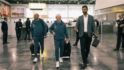 بعثة الأهلي تتجه صوب غانا لمواجهة ميدياما.. فيديو