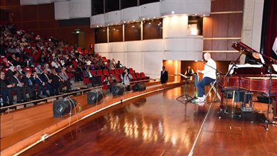 تفاصيل إحياء الثنائي الهولندي «ثوروالد جورجنسن» و«كاميلا بيستروفا» حفلا موسيقيا بجامعة حلوان