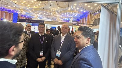 رئيس القابضة للمطارات يفتتح معرض المجلس الدولي للمطارات