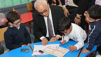 وزير التعليم ومحافظ الدقهلية يفتتحان مدارس دولية ولغات