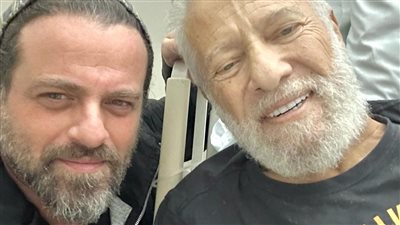 ميلاده ورحيله في يوم واحد.. يوسف الخال ينعى فادي إبراهيم بكلمات مؤثرة