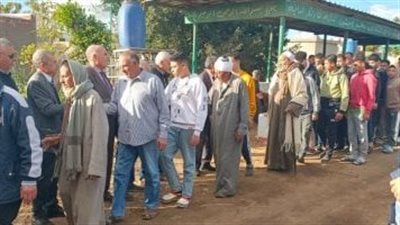 تشييع جثمان الشاعر بخيت بيومى بمسقط رأسه بالدقهلية