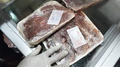  إعدام أطنان مواد غذائية غير صالحة للاستهلاك الآدمي بدمياط