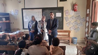 بالصور.. تفاصيل تفقد وكيل تعليم كفر الشيخ للمدارس لمتابعة انتظام العملية التعليمية
