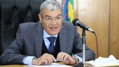 محافظ المنيا يبحث الاستعدادات الخاصة للاحتفال بالذكرى الـ105 للعيد القومي