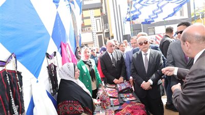 وزير التعليم ومحافظ الدقهلية يفتتحان معرض المدرسة المنتجة 