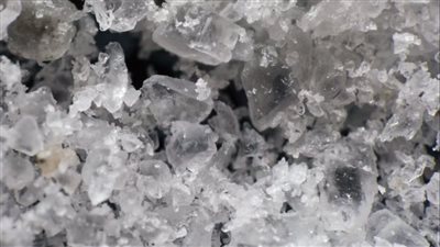 بدء إنتاج بطاريات أيون الصوديوم المصنوعة من الملح