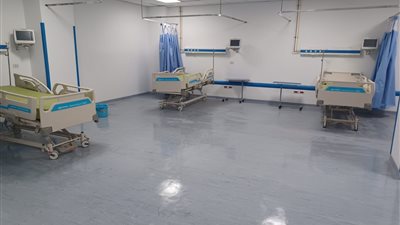 فرش قسم الحضانات وأسرة الرعاية بمستشفى دراو بأسوان بعد تقرير من مجلس النواب