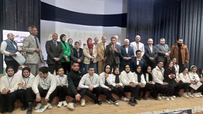 بالصور.. وكيل تعليم كفر الشيخ يكرم الفائزين في توجيه المكتبات