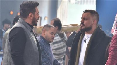 منذر رياحنة: في مشاهد بمسلسل المعلم اتعادت 700 مرة