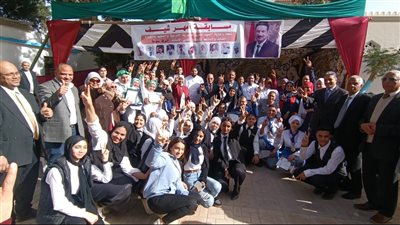 بالصور.. مدير تعليم الجيزة يكرم الفائزين بمسابقة أمهر شيف