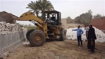 استرداد 292 فدان أملاك دولة وإزالة 80 حالة تعد بمركزي بني مزار وملوي