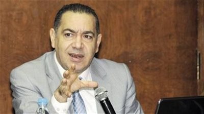 جامعة القاهرة تنعى الدكتور هشام عطية أحد رموز كلية الإعلام