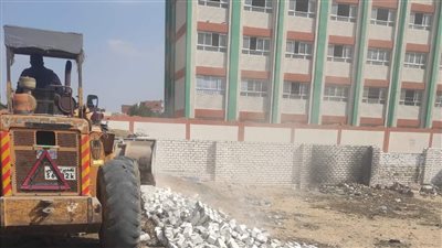 بإجمالي 4520 متر.. إزالة عدد من المباني المخالفة خلال حلمة أمنية بالبحيرة 