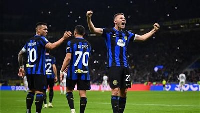 الإنتر ينتصر على جنوي ويعزز صدارته في الدوري الإيطالي