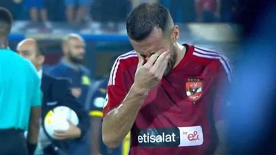 تقارير: الأهلي يرفض مطالب «معلول» فى عقده الجديد وغضب اللاعب التونسي