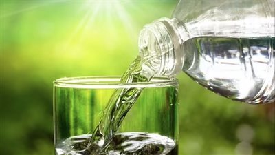 لماذا تشعر بالعطش؟ ولماذا تفقد الماء بسرعة؟