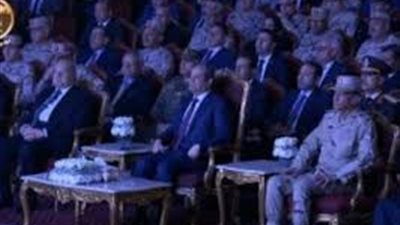 الرئيس السيسي يُشاهد فيلمًا تسجيليًا حول تضحيات الشهداء عبر التاريخ