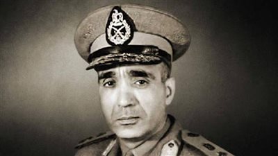 كيف تشكلت الملامح القيادية للفريق عبدالمنعم رياض؟