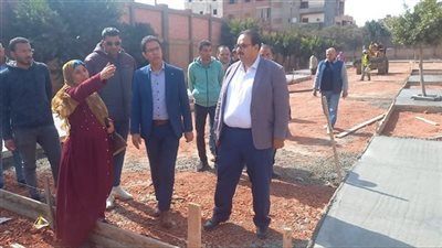 رئيس جامعة بنها يتفقد مجمع الخدمات وكلية التمريض وتشجير أرض الجامعة