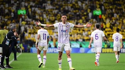 سفيان رحيمي: أثبتنا أننارجال في الملعب وقادرون على تحقيق النجاح