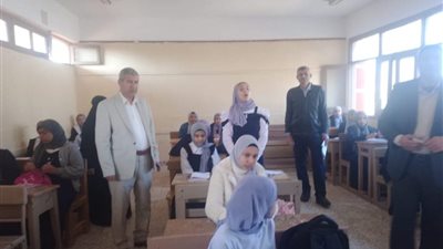 بالصور.. مدير 