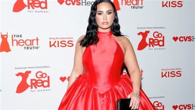 ديمي لوفاتو تكشف كيف تتعامل مع وسائل التواصل الاجتماعي