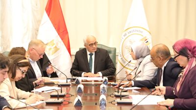 وزير التعليم يستعرض إجراءات إطلاق «وثيقة معايير المعلم من أجل الغد