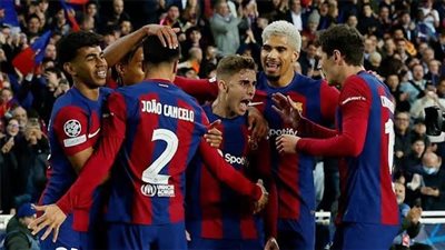 برشلونة إلى الدور ربع النهائي بعد الفوز على نابولي في دوري أبطال أوروبا