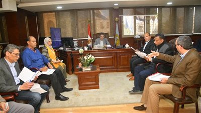 تفاصيل اجتماع محافظ الغربية مع رؤساء مراكز بسيون وسمنود وزفتى 