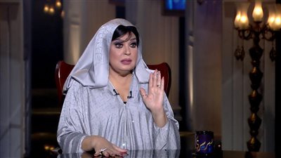 فيفي عبده: كل الرجالة بتخون زوجاتها.. والست لما تعرف لازم تطنش