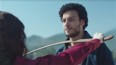 أحمد عبد الوهاب يكشف كواليس تدريبات مشهده في الحشاشين (فيديو)