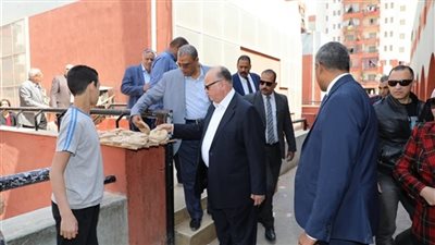 تموين القاهرة: زيادة كميات السكر المعروضة.. وطرح 4 طن يوميًا