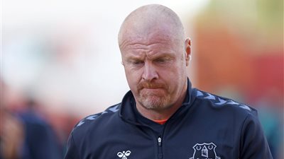 ديلى ميل: صدام محتدم بين لاعبى إيفرتون ومدربهم فى معكسر البرتغال