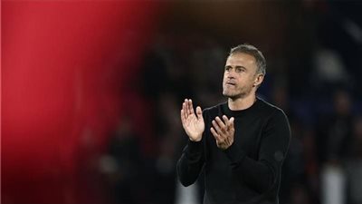 لويس إنريكي: أنا محظوظ بمواجهة برشلونة.. ومباراة الريمونتادا ليست الأهم