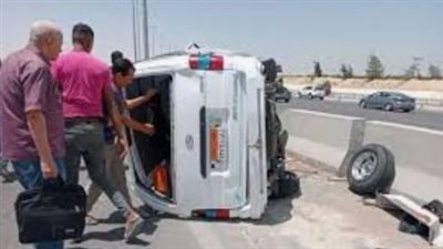 إصابة 5 عمال في حادث إنقلاب سيارة ميكروباص بالفيوم 