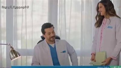 كامل العدد +1 الحلقة 6.. دينا الشربيني تفاجىء شريف سلامة بزيارة في عيادته