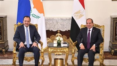 الرئيس السيسي يستقبل نظيره القبرصي على هامش القمة المصرية الأوروبية