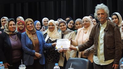 طب القصر العينى يطلق حملة للتوعية بمخاطر المخدرات والسجائر الإلكترونية والمنشطات