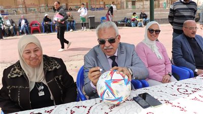 مدير تعليم القاهرة يفتتح الدورة الرمضانية لكرة القدم بمشاركة 14 فرقة (صور)