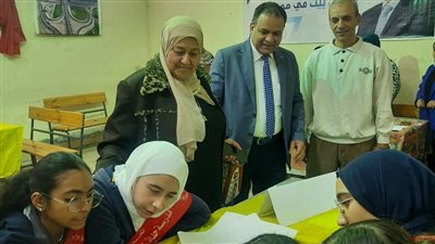 جولة تفقدية لوكيل تعليم القاهرة لمتابعة سير العملية التعليمية ومسابقة أوائل الطلبة
