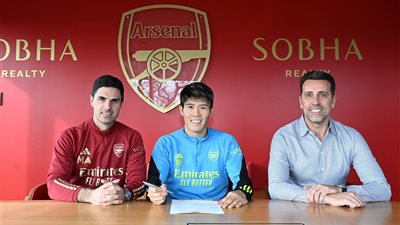 أرسنال يُعلن تجديد عقد تكيهيرو تومياسو 