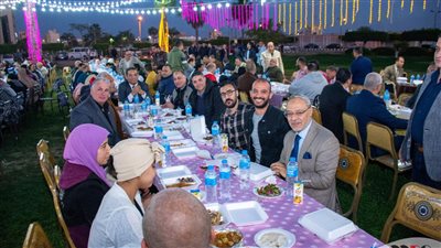 حفل إفطار جماعى لـ1000 من العمالة المؤقتة بجامعة طنطا وأسرهم