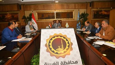تفاصيل اجتماع محافظ الغربية برؤساء المراكز والمدن والأحياء بالمحافظة 