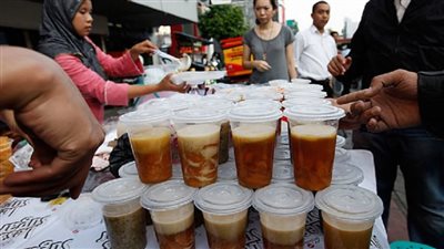 المشروبات الرمضانية الإندونيسية..كيف يروي سكان أكبر بلد إسلامي عطشهم خلال الشهر الفضيل؟