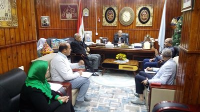  وكيل «تعليم مطروح» يجتمع مع مديري إدارتي النجيلة والسلوم